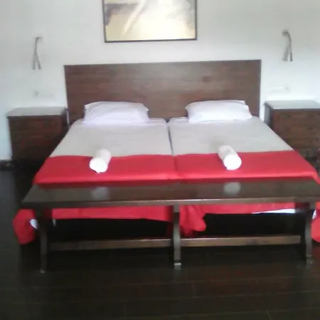 Pensión Restaurante La Mecedora San Luis de Sabinillas